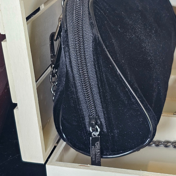 CHANEL Black Velvet Clutch W/Crossbody Chain & Twilly Added - Picture 8 of 16